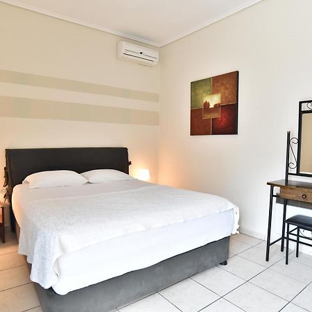 Luca Apartments Palaiontsiflikion Bagian luar foto